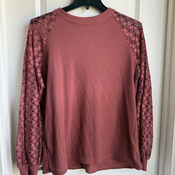 Women's Lace Sleeve Top - Mauve, Zip Closure, Henley style, Sz XL - Picture 1 of 6